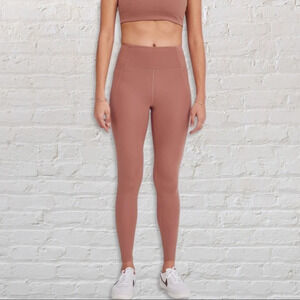 NWT Girlfriend Collective High-rise leggings in peach nude Size: small